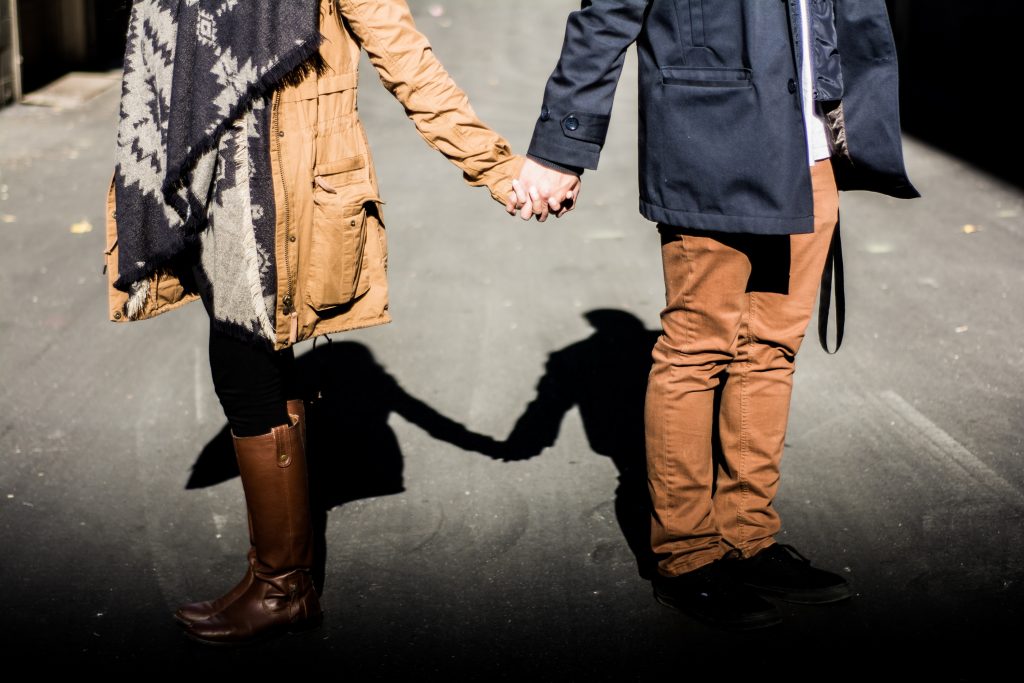 dating advantages disadvantages meant to be dating app